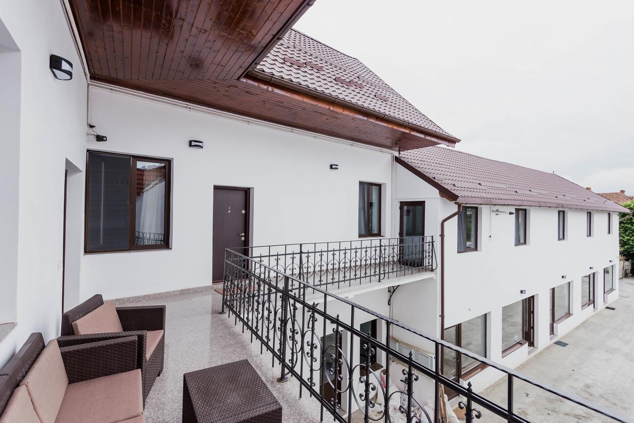 Elegant House Hotel Făgăraş Kültér fotó